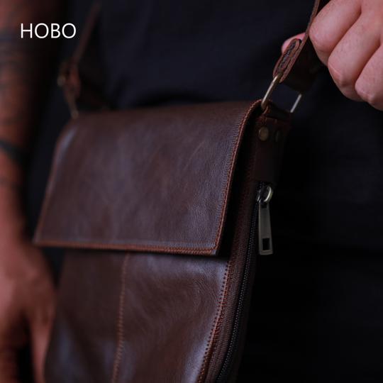 SHOULDER BAG | BROWN